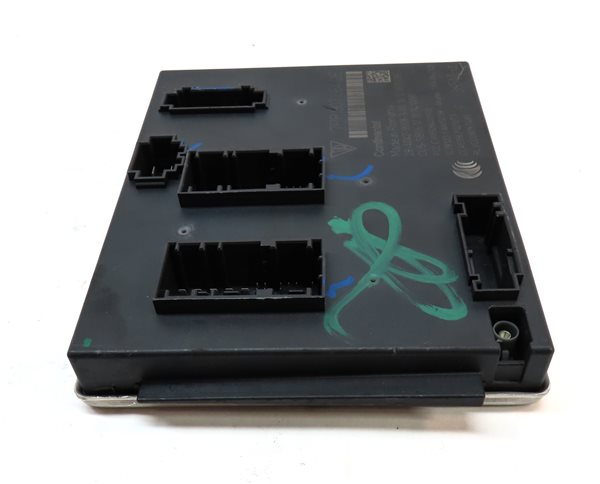 Thumbnail 3: 2011 PORSCHE CAYENNE (958) FRONT SECTION BODY CONTROL MODULE COMPUTER BCM