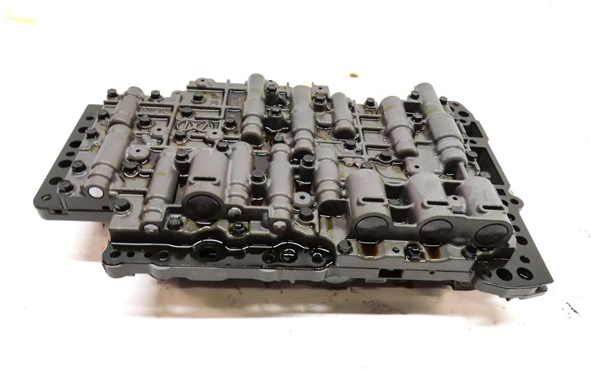 Thumbnail 6: 2011-2018 PORSCHE CAYENNE (958) S / GTS / BASE AUTO TRANSMISSION VALVE BODY