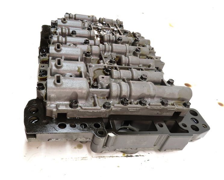 Thumbnail 8: 2011-2018 PORSCHE CAYENNE (958) S / GTS / BASE AUTO TRANSMISSION VALVE BODY