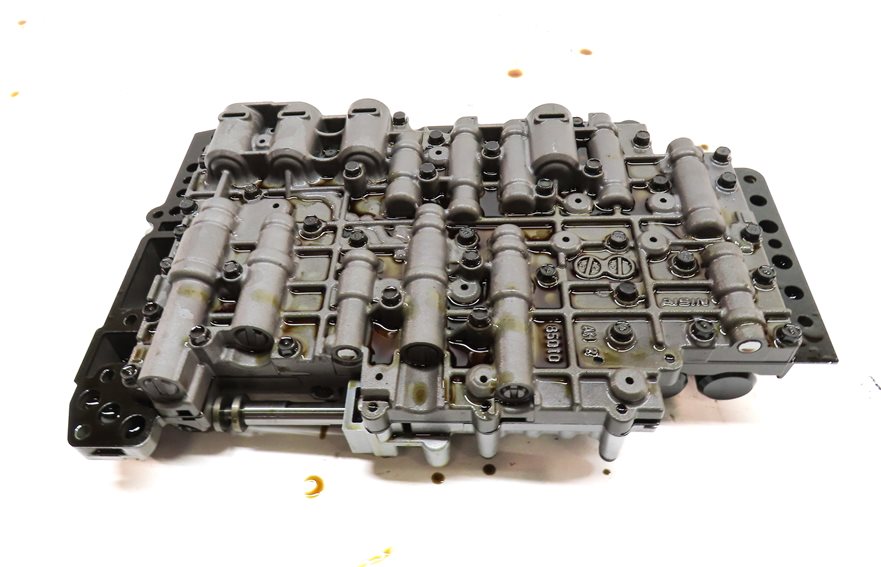 Thumbnail 9: 2011-2018 PORSCHE CAYENNE (958) S / GTS / BASE AUTO TRANSMISSION VALVE BODY