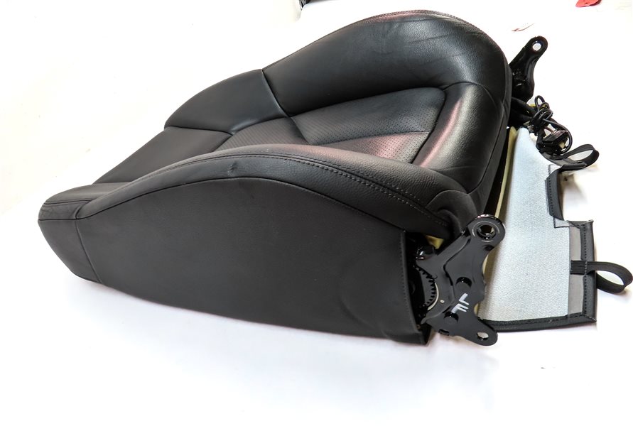 Thumbnail 3: 2011 PORSCHE CAYENNE (958) FRONT LEFT DRIVER UPPER SEAT BACK CUSHION (BLACK)