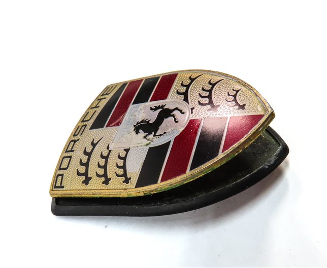 Thumbnail 3: 2011 PORSCHE CAYENNE (958) FRONT HOOD LID LOGO CREST EMBLEM BADGE