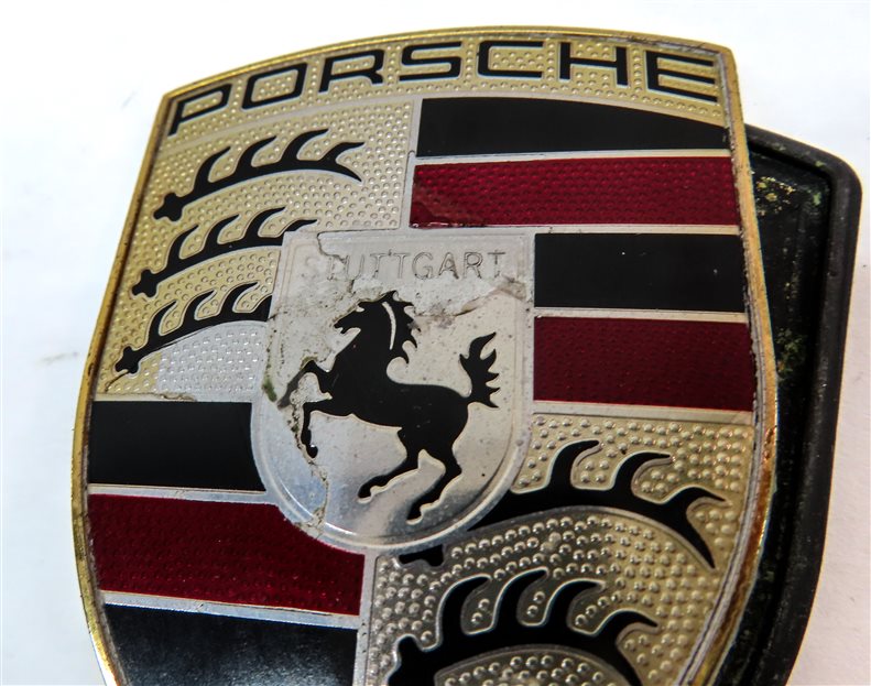 Thumbnail 7: 2011 PORSCHE CAYENNE (958) FRONT HOOD LID LOGO CREST EMBLEM BADGE