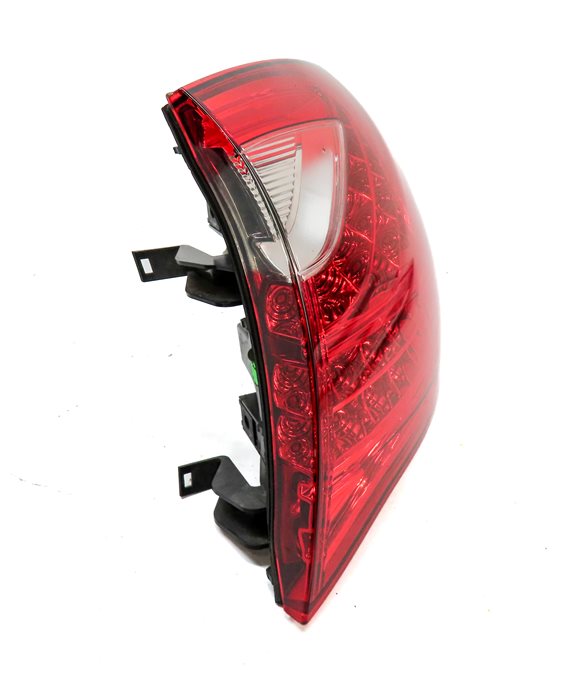 Thumbnail 4: 2011-2014 PORSCHE CAYENNE (958) RIGHT PASSENGER OUTER TAILLIGHT BRAKE LIGHT LAMP