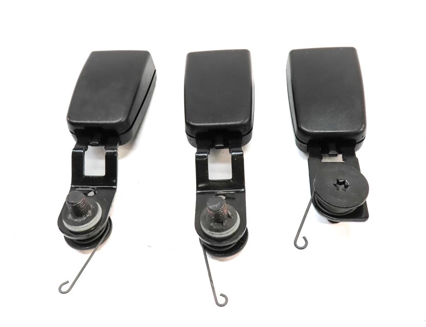 Thumbnail 5: 09 MERCEDES GL550 (X164) 2ND ROW LEFT CENTER RIGHT SEATBELT BUCKLE RECEIVER SET