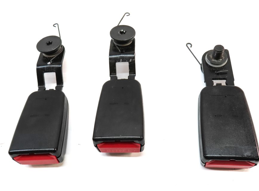 Thumbnail 6: 09 MERCEDES GL550 (X164) 2ND ROW LEFT CENTER RIGHT SEATBELT BUCKLE RECEIVER SET