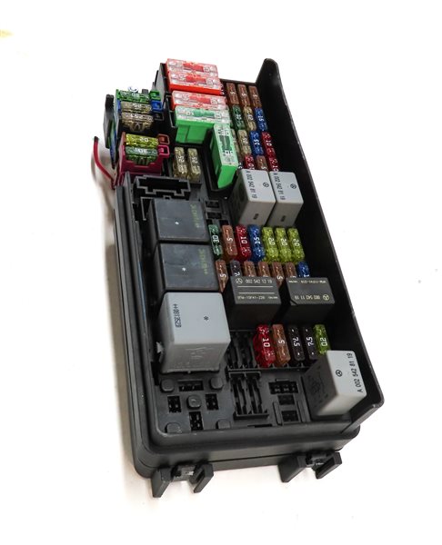 Thumbnail 3: 2009 MERCEDES GL550 (X164) 5.5L (M273) ENGINE REAR FUSE RELAY PANEL BOX