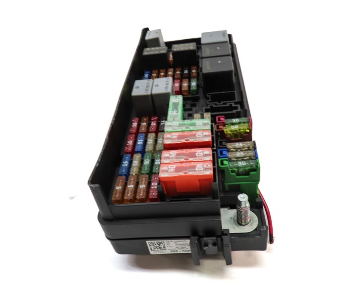 Thumbnail 4: 2009 MERCEDES GL550 (X164) 5.5L (M273) ENGINE REAR FUSE RELAY PANEL BOX
