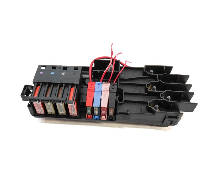 Thumbnail 2: 2009 MERCEDES GL550 (X164) 5.5L (M273) ENGINE FUSE RELAY POWER JUNCTION BOX
