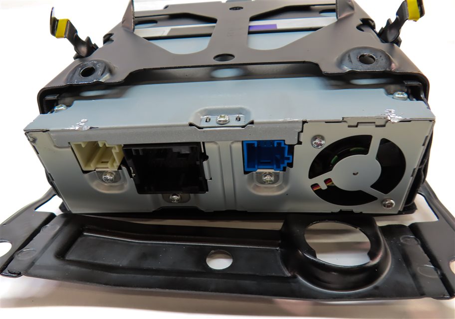 Thumbnail 9: 09 MB GL320 GL450 GL550 GLK350 ML320 ML350 ML550 REAR DVD VIDEO PLAYER w/HOUSING