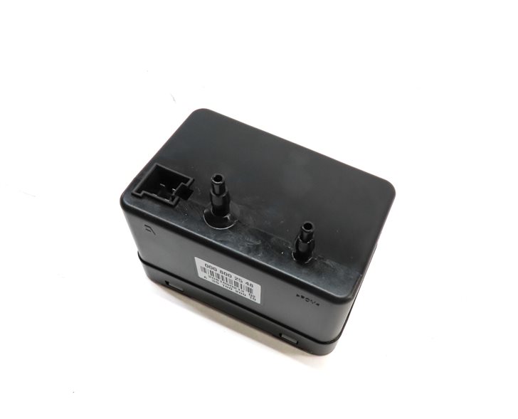 Thumbnail 1: 2009 MERCEDES GL550 (X164) REAR TRUNK TAILGATE HATCH LID VACUUM PUMP