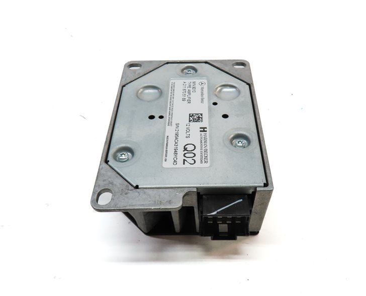 Thumbnail 6: 08-09 MERCEDES GL320 GL450 GL550 (X164) HARMAN BECKER SUBWOOFER AMP AMPLIFIER