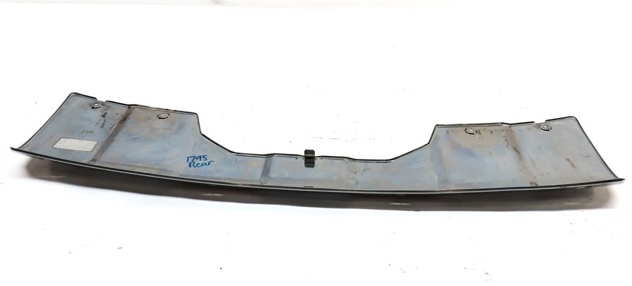 Thumbnail 7: 2009 MERCEDES GL550 (X164) REAR LOWER BUMPER SCUFF TRIM MOULDING (CHROME)