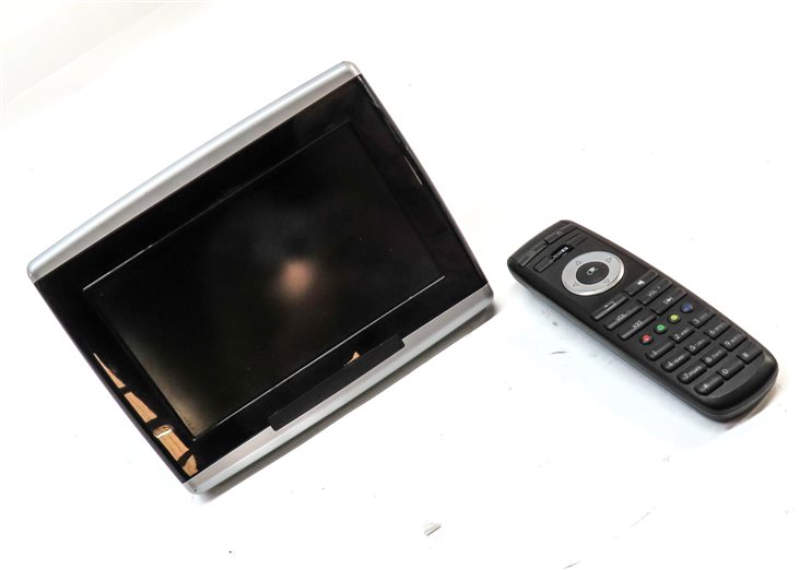 Thumbnail 3: 09 GL320 GL450 GL550 GLK350 ML320 ML350 ML550 REAR VIDEO SCREEN w/REMOTE SET/2