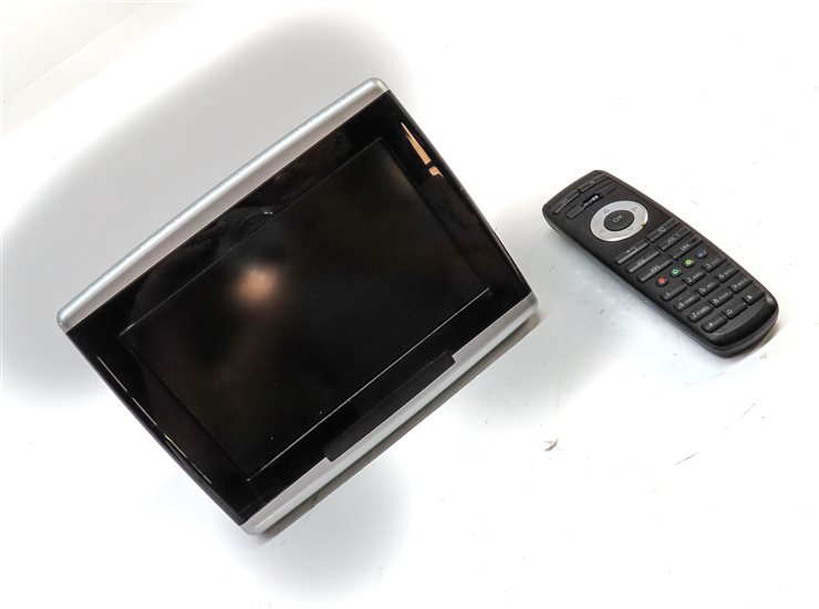 Thumbnail 4: 09 GL320 GL450 GL550 GLK350 ML320 ML350 ML550 REAR VIDEO SCREEN w/REMOTE SET/2