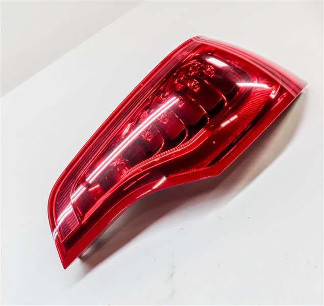 Thumbnail 4: 2010-2015 AUDI Q7 (4L) REAR RIGHT PASSENGER TAILLIGHT BRAKE LIGHT LAMP (LED)