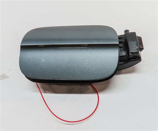 Thumbnail 2: 2010-2015 AUDI Q7 (4L) FUEL TANK DOOR LID COVER TRIM w/ HOUSING (Gray)