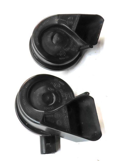 Thumbnail 3: 2007-2015 AUDI Q7 R8 (4L 4S) HIGH & LOW TONE NOTE SIGNAL SAFETY HORN SET-2
