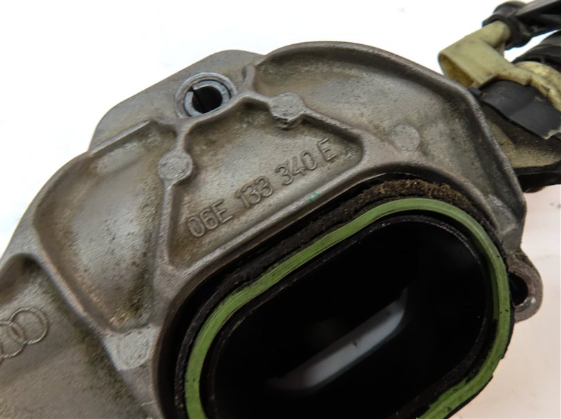 Thumbnail 8: 12-17 AUDI A6 A7 Q5 S5 SQ5 (C7 4G8 B8 8T 8R) RIGHT INTAKE MANIFOLD DIFFUSER RAIL
