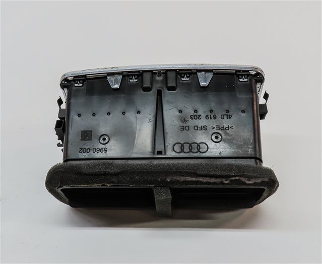 Thumbnail 4: 2014 AUDI Q7 (4L) REAR CENTER CONSOLE A/C HEATER HVAC AIR VENT