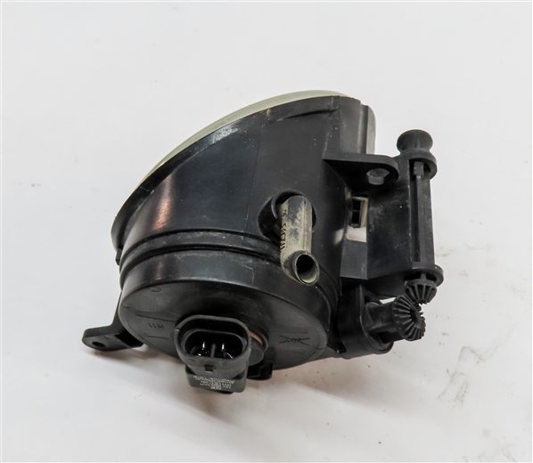 Thumbnail 4: 10-15 AUDI Q7 (4L) FRONT RIGHT PASSENGER LOWER BUMPER FOGLIGHT FOG LIGHT LAMP