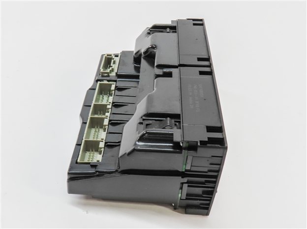 Thumbnail 3: 2013-2015 AUDI Q7 (4L) REAR HEATER A/C TEMPERATURE CONTROL PANEL (HEATED SEAT)