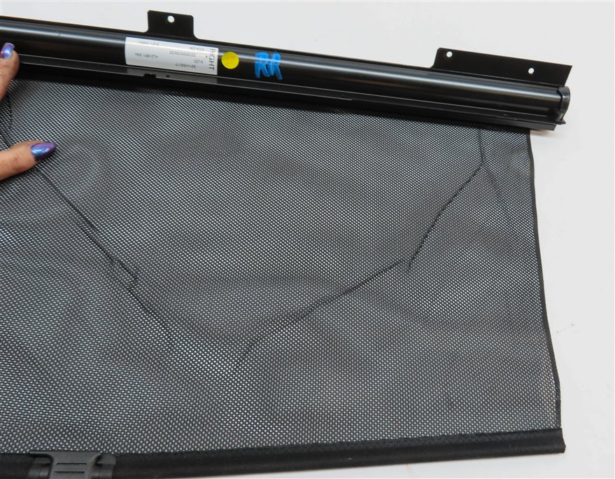 Thumbnail 8: 2007-2015 AUDI Q7 (4L) RIGHT REAR DOOR WINDOW SUNSHADE SUN SHADE PRIVACY SCREEN