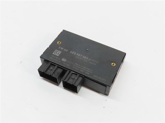 2007-2015 AUDI Q7 (4L) TRAILER HITCH TOW TOWING CONTROL MODULE