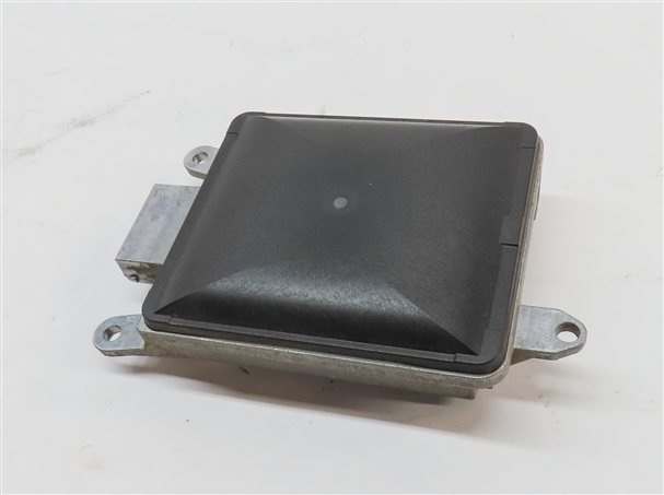 Thumbnail 6: 2013-2020 AUDI Q7 (4L 4M) REAR RIGHT LANE DEPARTURE BLIND SPOT MODULE (MASTER)