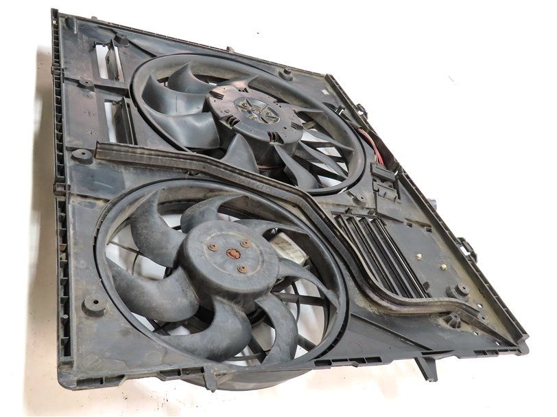 Thumbnail 4: 11-15 AUDI Q7 (4L) 3.0L ENGINE RADIATOR COOLING FAN (FOR MODELS w/ HITCH OPTION)