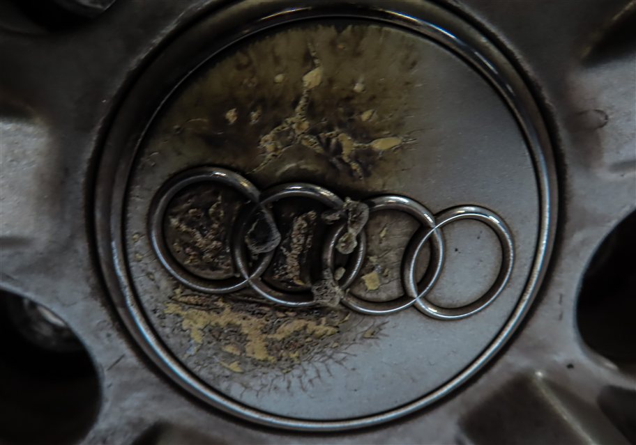 Thumbnail 11: 10-15 AUDI Q7 (4L) 21x10  ALUMINUM ALLOY 5 TRIPLE 15-SPOKE WHEEL RIM (OPT: C7F)