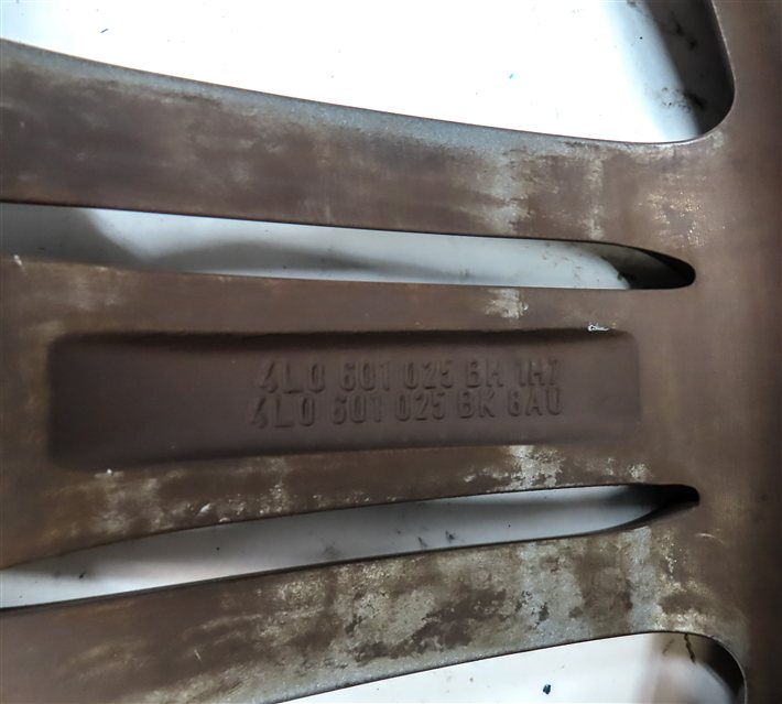 Thumbnail 15: 10-15 AUDI Q7 (4L) 21x10  ALUMINUM ALLOY 5 TRIPLE 15-SPOKE WHEEL RIM (OPT: C7F)