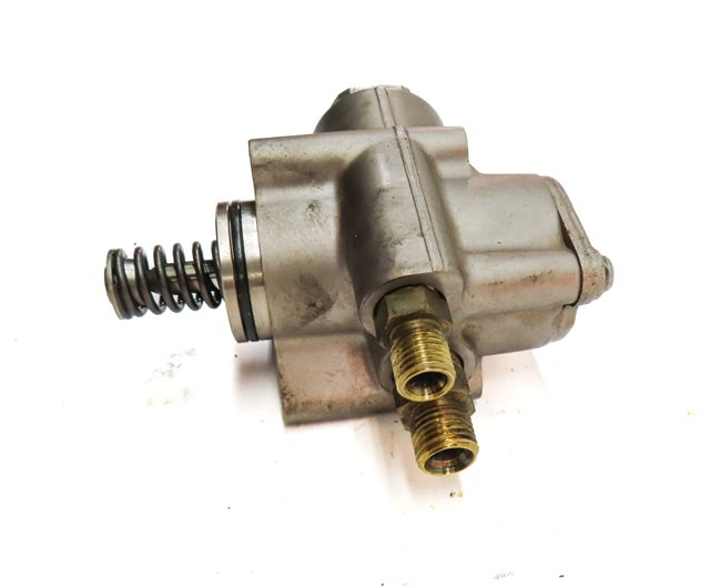 Thumbnail 5: 07-11 AUDI TOUAREG A6 A8 Q7 S4 S5 (B7 C6 D3 4L 8K 8T) LEFT - 4.2L HPFP FUEL PUMP