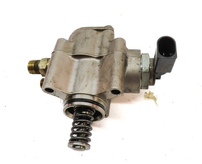 Thumbnail 8: 07-11 AUDI TOUAREG A6 A8 Q7 S4 S5 (B7 C6 D3 4L 8K 8T) LEFT - 4.2L HPFP FUEL PUMP