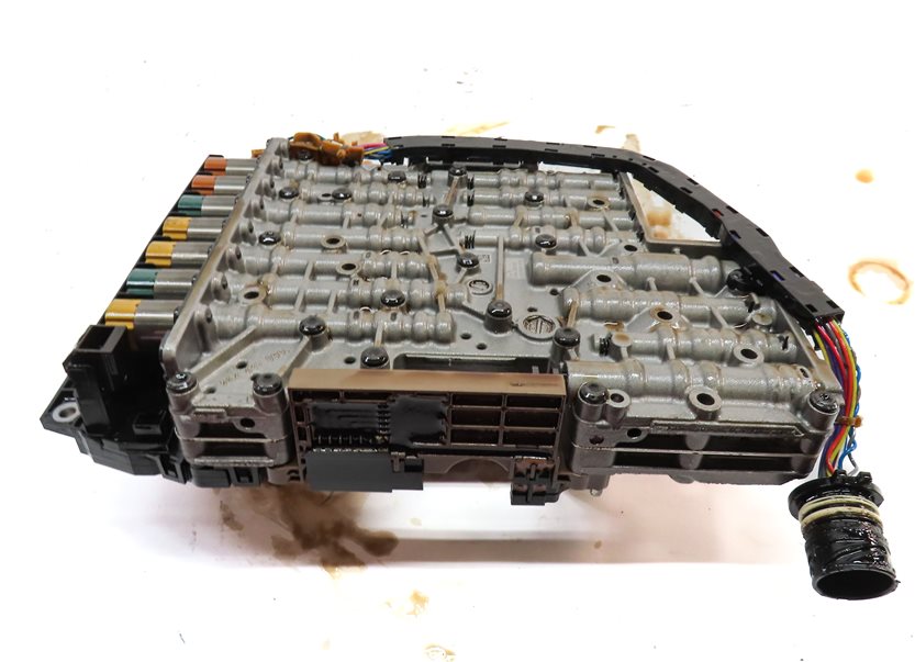 Thumbnail 7: 09-12 AUDI S5 (B8 8T) 4.2L AUTO AUTOMATIC 6 SPEED KWR TRANSMISSION VALVE BODY