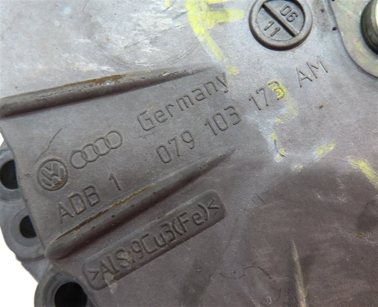 Thumbnail 8: 2009 AUDI S5 (B8 8T) 4.2L (CAUA) ENGINE SEALING FLANGE TIMING PLATE COVER