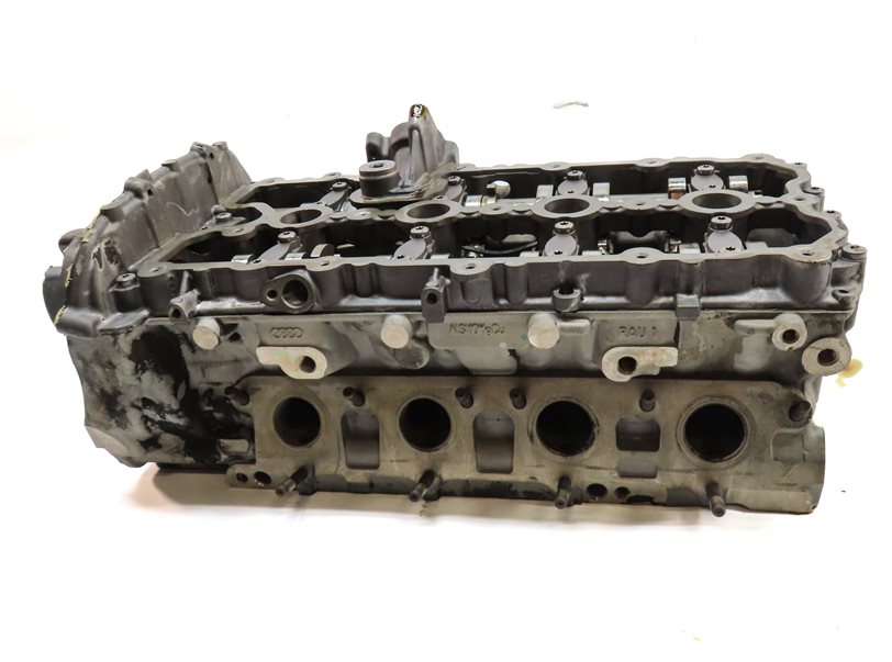 Thumbnail 2: 2009-2012 AUDI S5 (B8 8T) 4.2L TFSI V8 ENGINE RIGHT PASSENGER CYLINDER HEAD