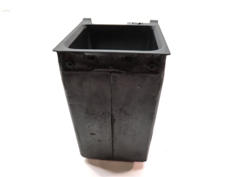 Thumbnail 5: 14-20 ROVER SPORT L494 FRONT CENTER CONSOLE REFRIGERATOR BOX COOLER COMPARTMENT