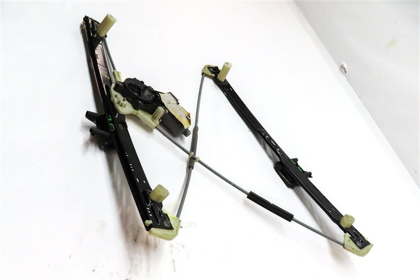 Thumbnail 3: 2014-2020 RANGE ROVER SPORT (L494) FRONT LEFT DRIVER WINDOW REGULATOR w/MOTOR