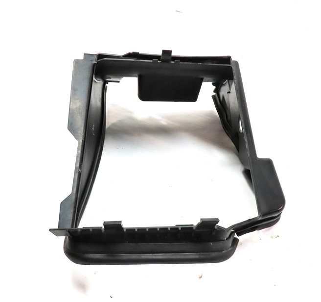 Thumbnail 6: 2016 RANGE ROVER SPORT (L494) 3.0L DIESEL FRONT LEFT AUXILIARY RADIATOR SHROUD