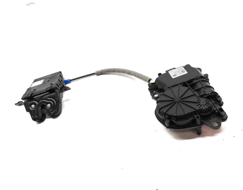 Thumbnail 2: 2016 RANGE ROVER SPORT (L494) REAR HATCH TRUNK LOCK LATCH w/ ACTUATOR MOTOR