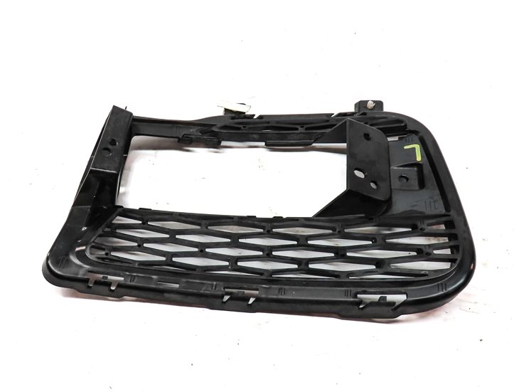 Thumbnail 6: 2014-2017 RANGE ROVER SPORT (L494) LEFT FRONT DRIVER FOGLIGHT GRILLE TRIM