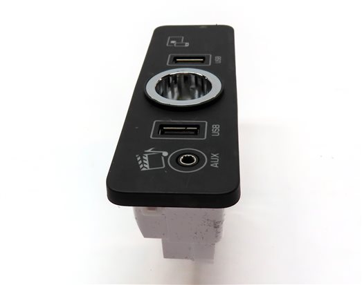 Thumbnail 4: 2016 RANGE ROVER SPORT (L494) AUXILIARY AUX INPUT IN OUT PANEL w/ USB CHARGER