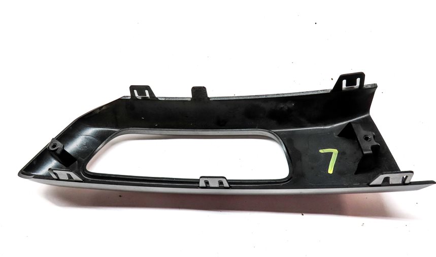 Thumbnail 7: 2016 RANGE ROVER SPORT (L494) FRONT LEFT DRIVER FOGLIGHT FOG LIGHT LAMP TRIM