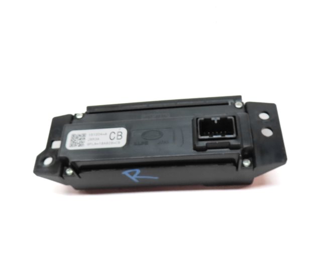 Thumbnail 2: 2016 RANGE ROVER SPORT (L494) RIGHT TOUCH SCREEN CONTROL MODULE