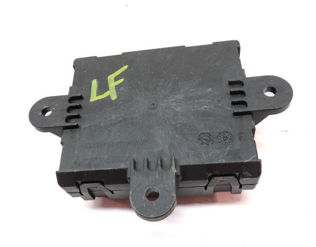 Thumbnail 5: 2016 RANGE ROVER SPORT (L494) LEFT FRONT DRIVER DOOR CONTROL MODULE