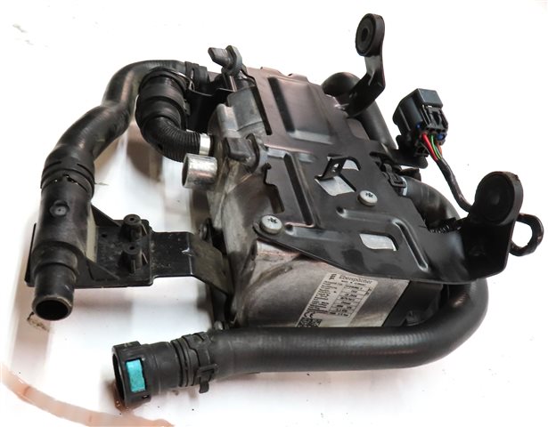 Thumbnail 3: 2016 RANGE ROVER SPORT L494 3.0L DIESEL ENGINE COOLANT PREHEATER & MOUNT BRACKET