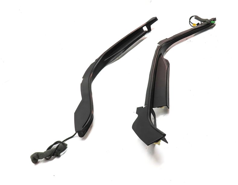 Thumbnail 4: 2016 RANGE ROVER SPORT (L494) REAR HATCH TRUNK TAILGATE ANTI PINCH SENSOR SET 2