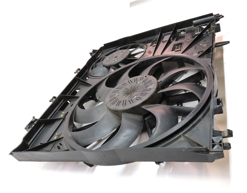 Thumbnail 4: 16 LAND RANGE ROVER SPORT L494 3.0L DIESEL ENGINE RADIATOR COOLING FAN ASSEMBLY