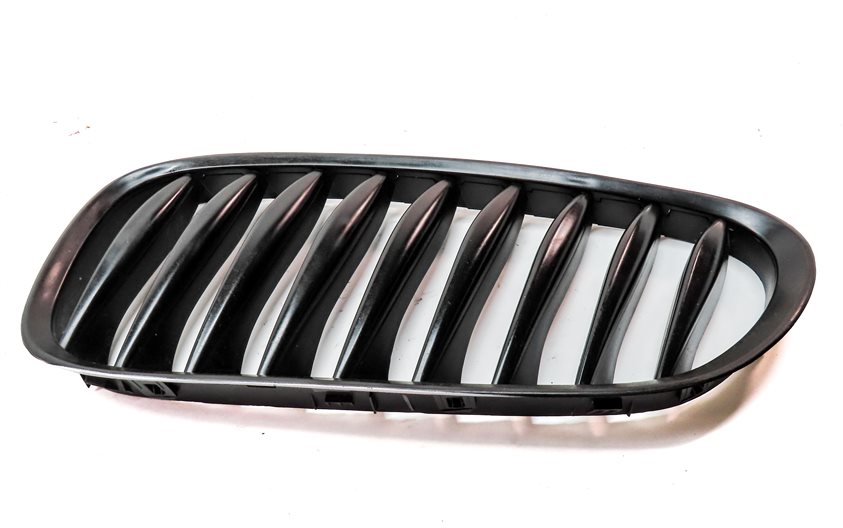 Thumbnail 5: 2003-2008 BMW Z4 (E85) LEFT & RIGHT UPPER HOOD GRILLE VENT SET (BLACK / CHROME)